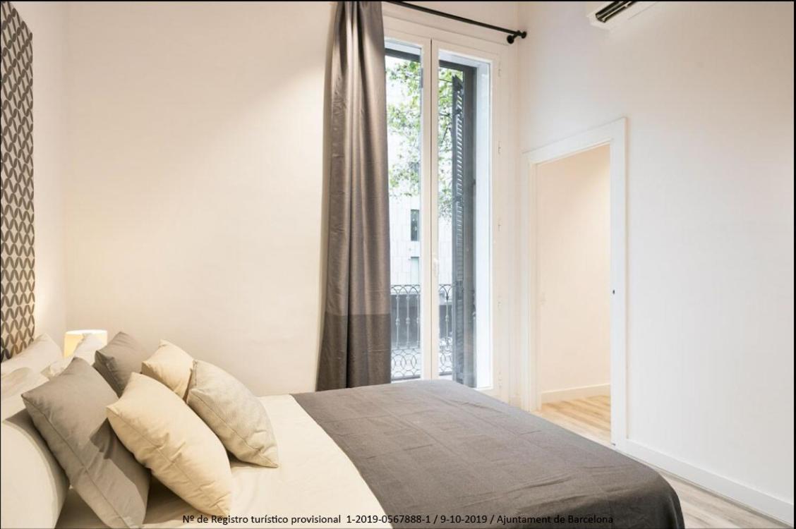Design Apartments Plaza Catalunya Barcelona Exterior photo